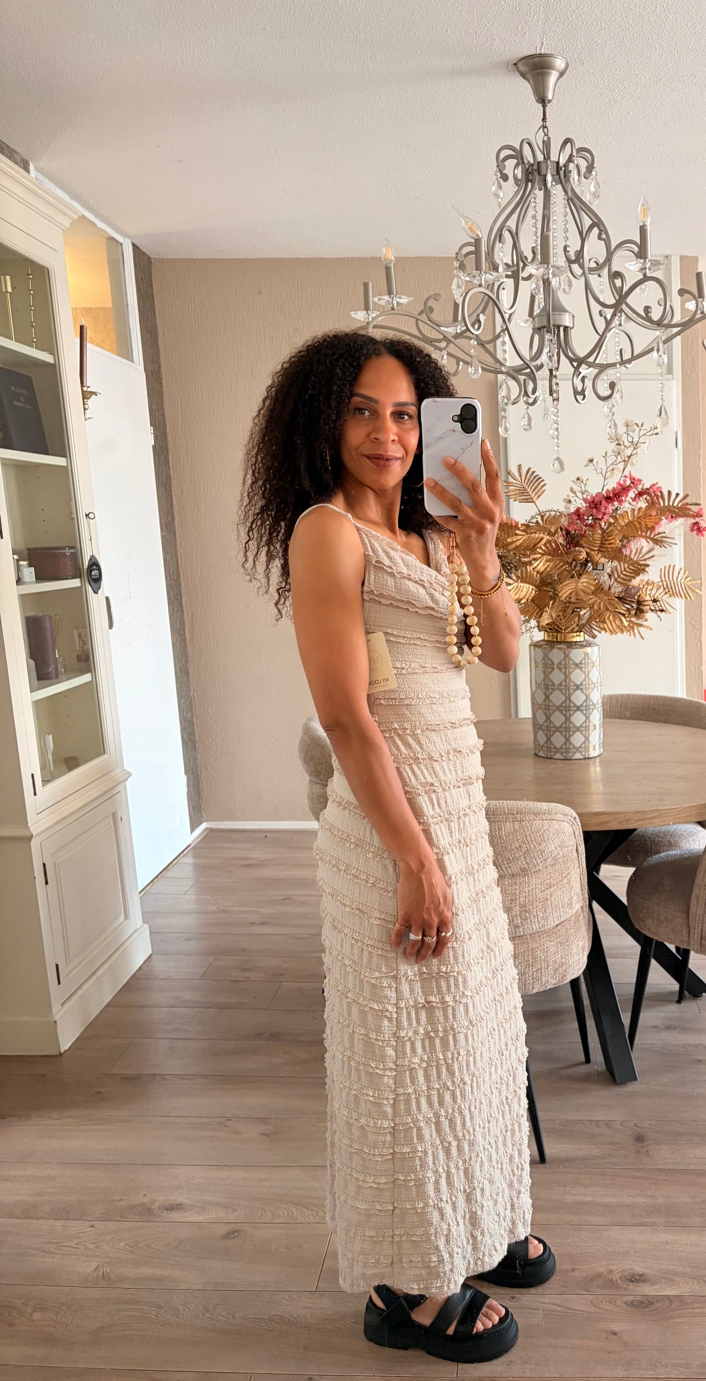 Flora dress beige